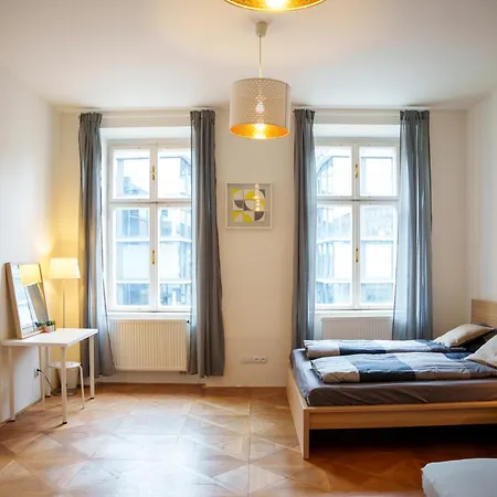 Naru House 6 Appartamento Praga